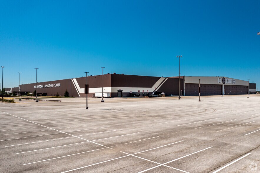 More Photos Of 6200 Riverside Dr, Cleveland Warehouse For Lease