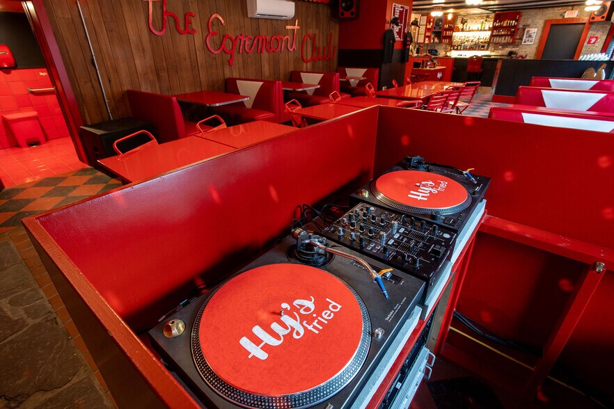 More Photos Of 264 Hillsdale Rd, Egremont Sports And Entertainment For Sale