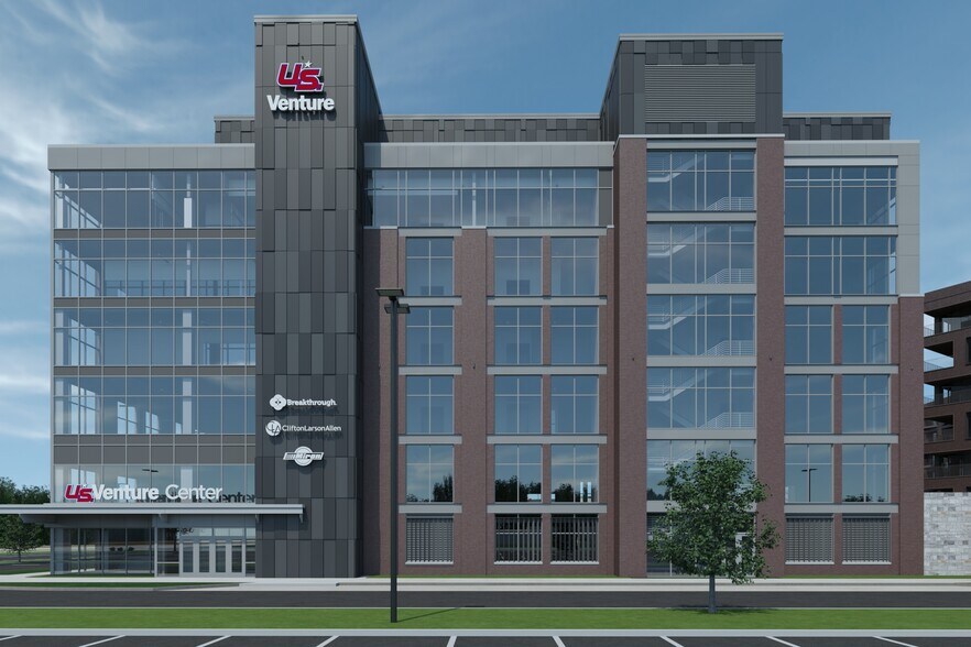 More Photos Of 1175 Lombardi Ave, Green Bay Office For Lease