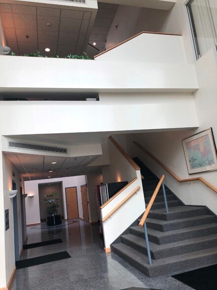 More Photos Of 999 Oronoque Ln, Stratford Medical For Lease