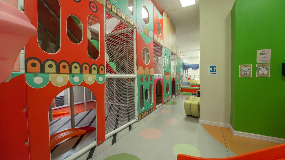 More Photos Of 9501 37th Ave, Flushing Apartments For Lease