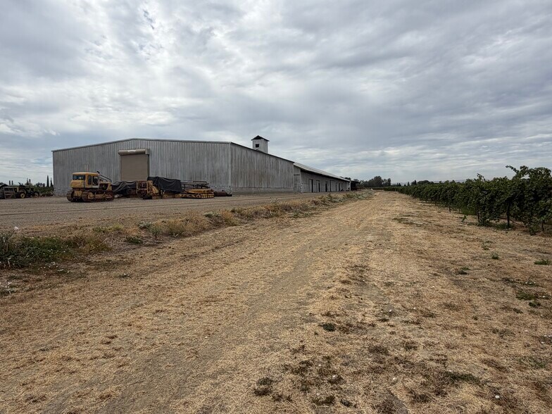 More Photos Of 7082 Tule Rd, Arbuckle Industrial For Sale