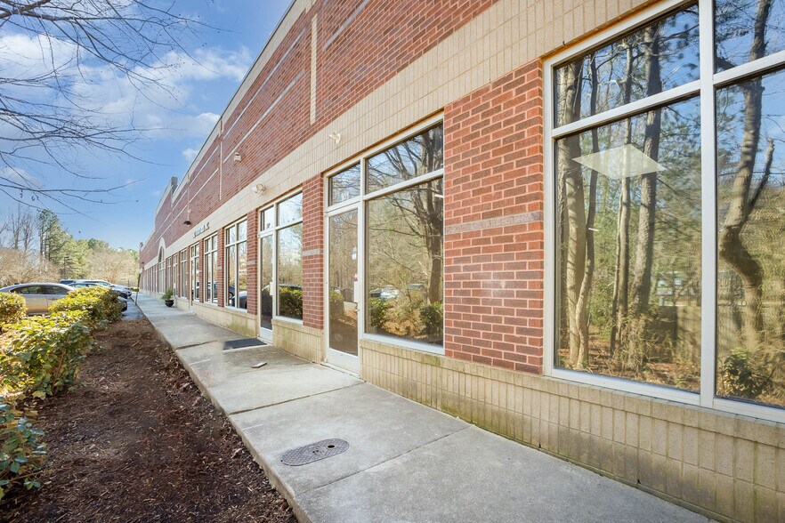 More Photos Of 5621 Departure Dr, Raleigh Light Distribution For Sale