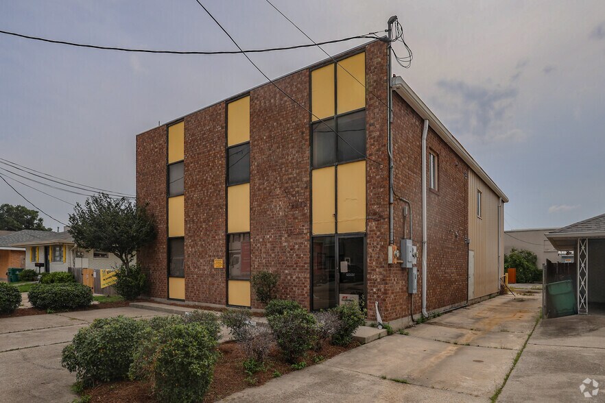 Primary Photo Of 2713 Athania Pky, Metairie Office For Sale