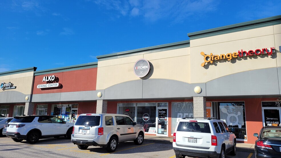 More Photos Of 7501-7537 Mentor Ave, Mentor General Retail For Lease