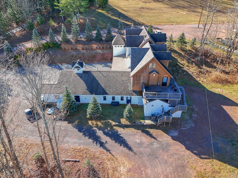 More Photos Of 218 NY-296, Windham Hotel For Sale