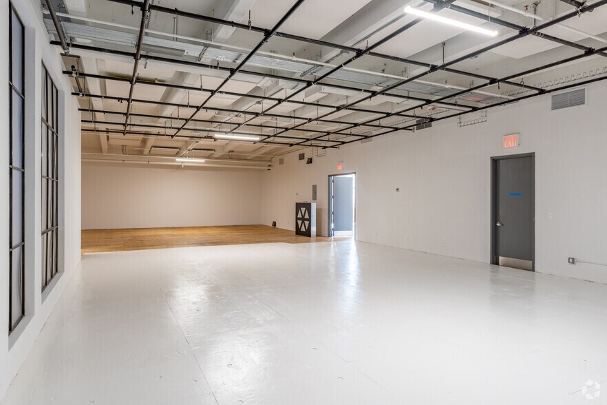 More Photos Of 220 36th St, Brooklyn Loft Creative Space For Lease