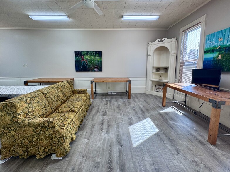 More Photos Of 1415 4th St, Fulton Storefront Retail Residential For Sale