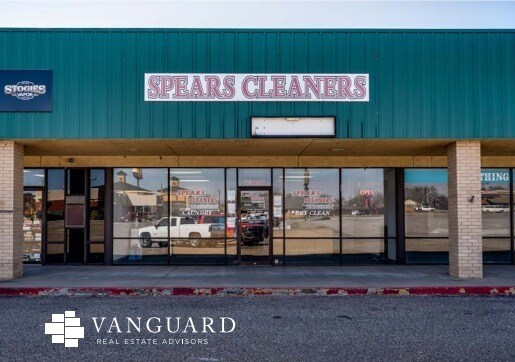 More Photos Of 2209 Avenue F NW, Childress Storefront For Lease