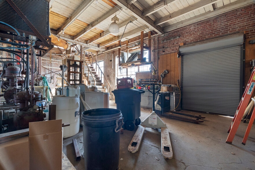 More Photos Of 120 E Broadway St, West Memphis Flex For Sale