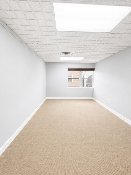 More Photos Of 490 Schooleys Mountain Rd, Hackettstown Office For Sale