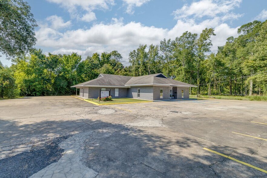 More Photos Of 161 Christian Dr, Rayville Medical For Sale