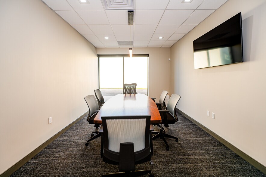 More Photos Of 810 Pendleton St, Greenville Office For Lease