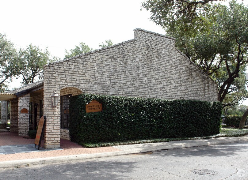 More Photos Of 16607 Blanco Rd, San Antonio Loft Creative Space For Lease