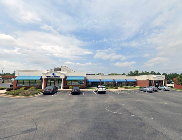 More Photos Of 817 Tiffany Blvd, Rocky Mount Storefront Retail Office For Sale