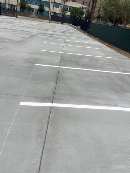 More Photos Of 21320 Box Springs Rd, Moreno Valley Auto Dealership For Lease