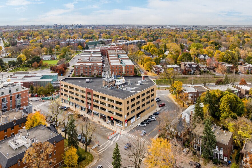 More Photos Of 1255-1289 Boul Laird, Mont-Royal Office For Lease