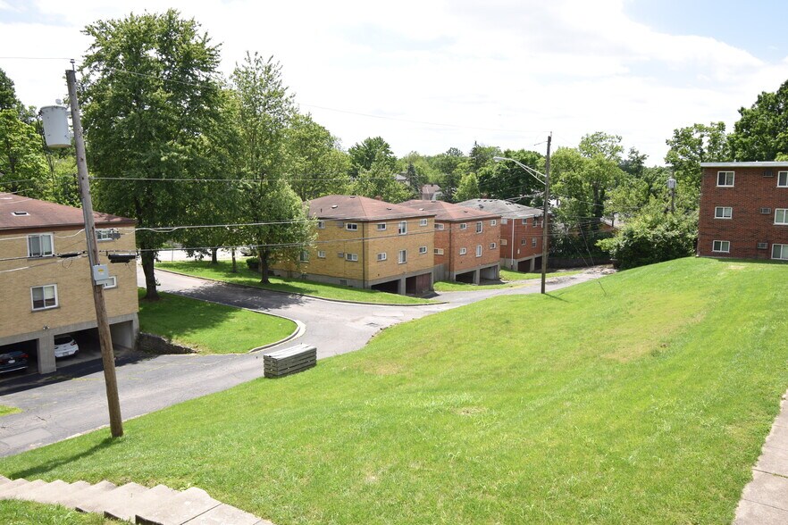 Primary Photo Of 529 Elberon Ave, Cincinnati Apartments For Sale