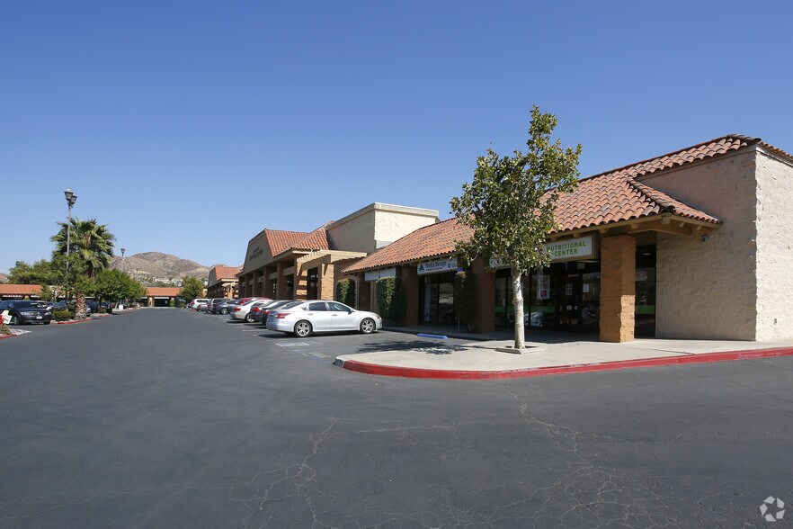 24952505 E Lakeshore Dr, Lake Elsinore, CA 92530 For Lease