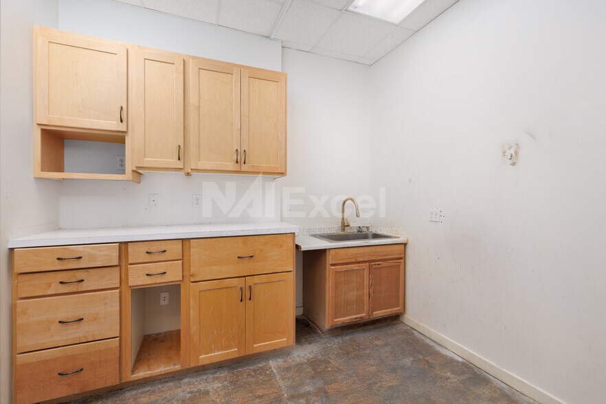 More Photos Of 11639 S 700 E, Draper Office For Lease