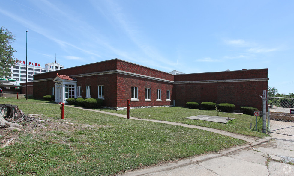 Primary Photo Of 123 Belmont Blvd, Kansas City Manufacturing For Sale