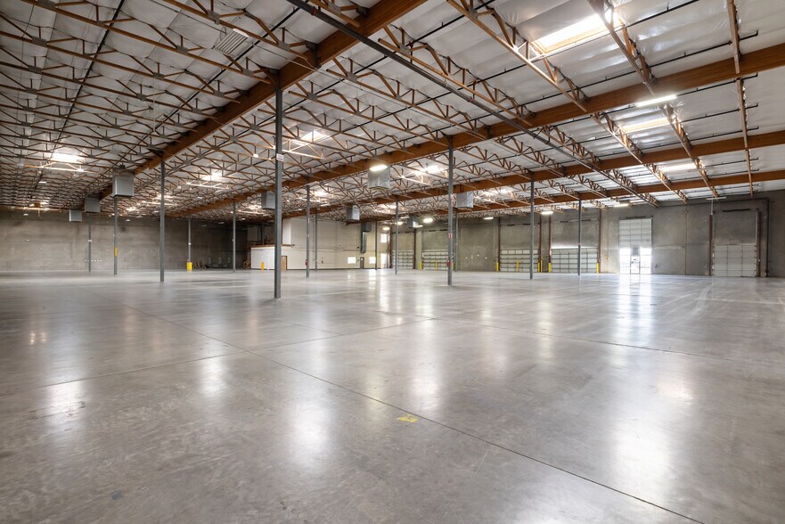 More Photos Of 3446-3466 S 7th St, Phoenix Warehouse For Lease