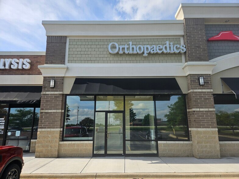 More Photos Of 27025 W Eames St, Channahon General Retail For Lease