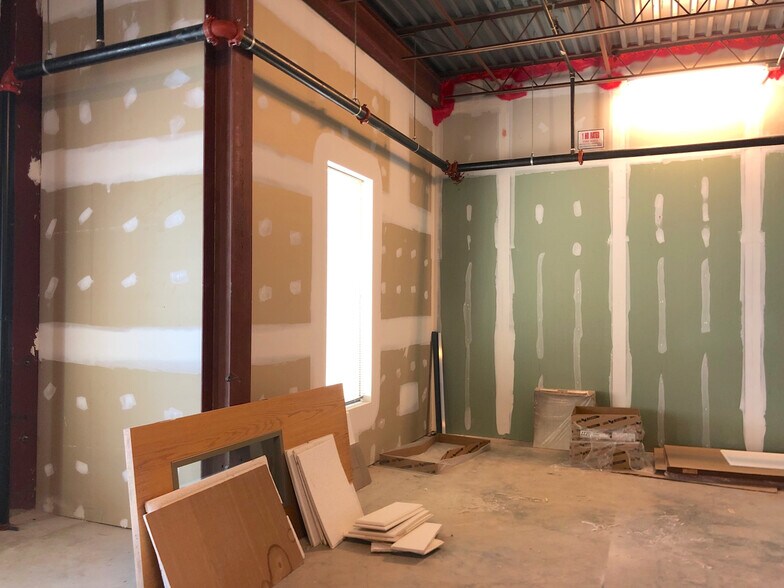 More Photos Of 916 S Main St, Fuquay-Varina Medical For Lease