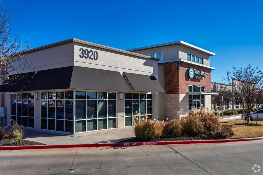 Primary Photo Of 3920 W Wheatland Rd, Dallas Medical For Lease