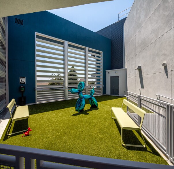 More Photos Of 11924 W Washington Blvd, Los Angeles Apartments For Lease