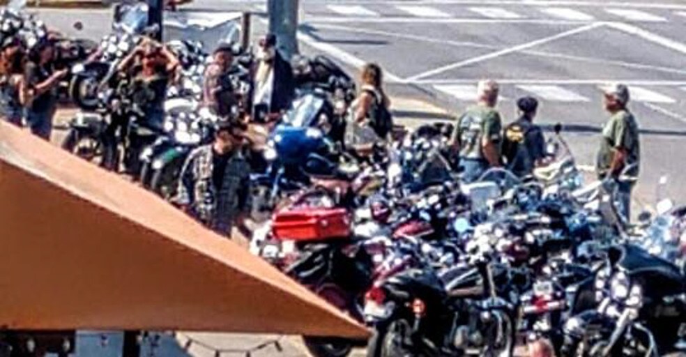 More Photos Of 931 1st St, Sturgis Bar For Sale