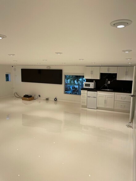 More Photos Of 990 NW 13th Ter, Fort Lauderdale Warehouse For Sale