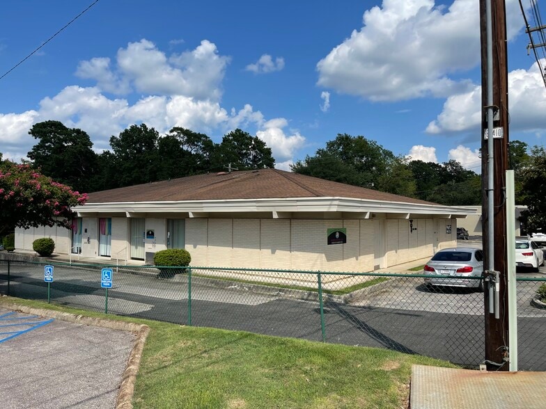More Photos Of 2757 Laurel St, Columbia Medical For Sale