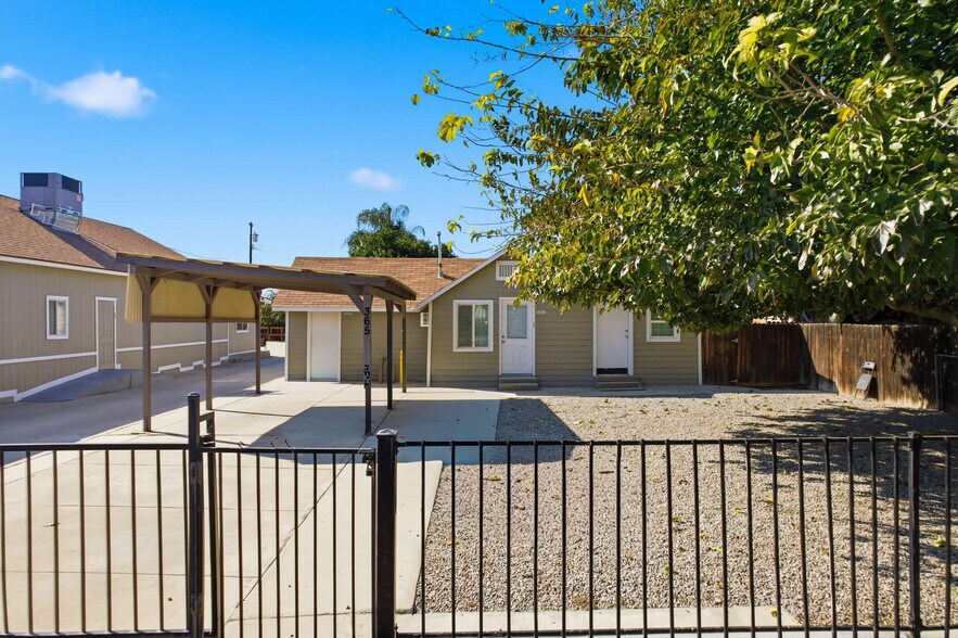 More Photos Of 375 C St, Arvin Specialty For Sale