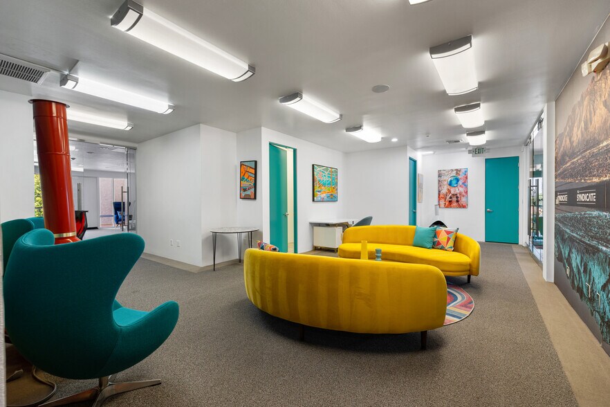 More Photos Of 74399 Hwy 111, Palm Desert Office For Sale