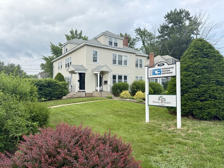 More Photos Of 820 Farmington Ave, West Hartford Office Residential For Lease