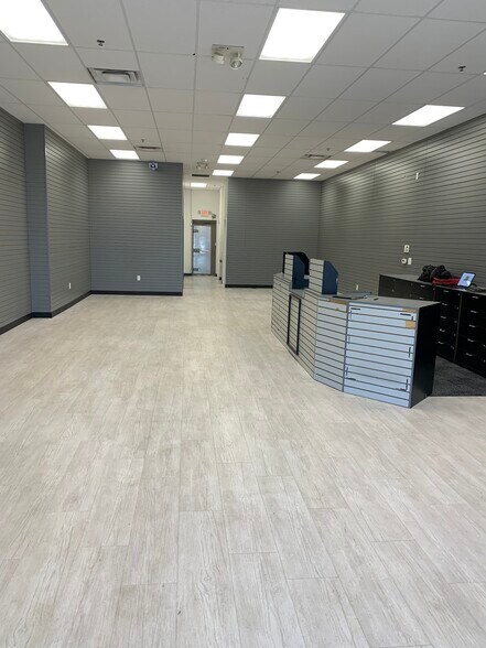 More Photos Of 1976 Lime Kiln Rd, Bellevue Freestanding For Lease