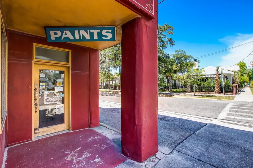 More Photos Of 516 Ash St, Fernandina Beach Freestanding For Lease