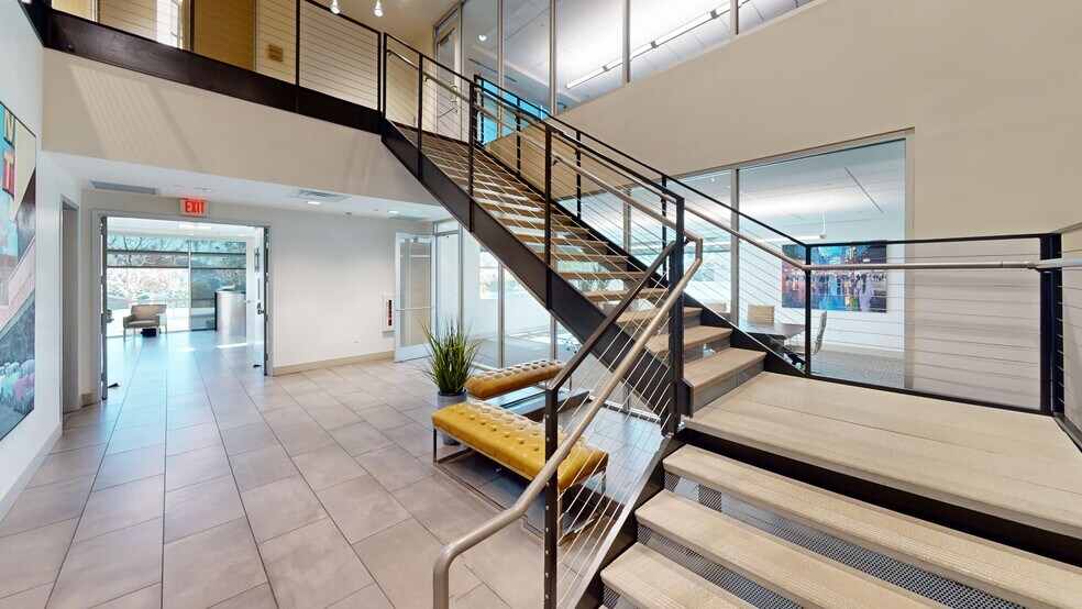 More Photos Of 700 S 3rd St, Las Vegas Office For Lease