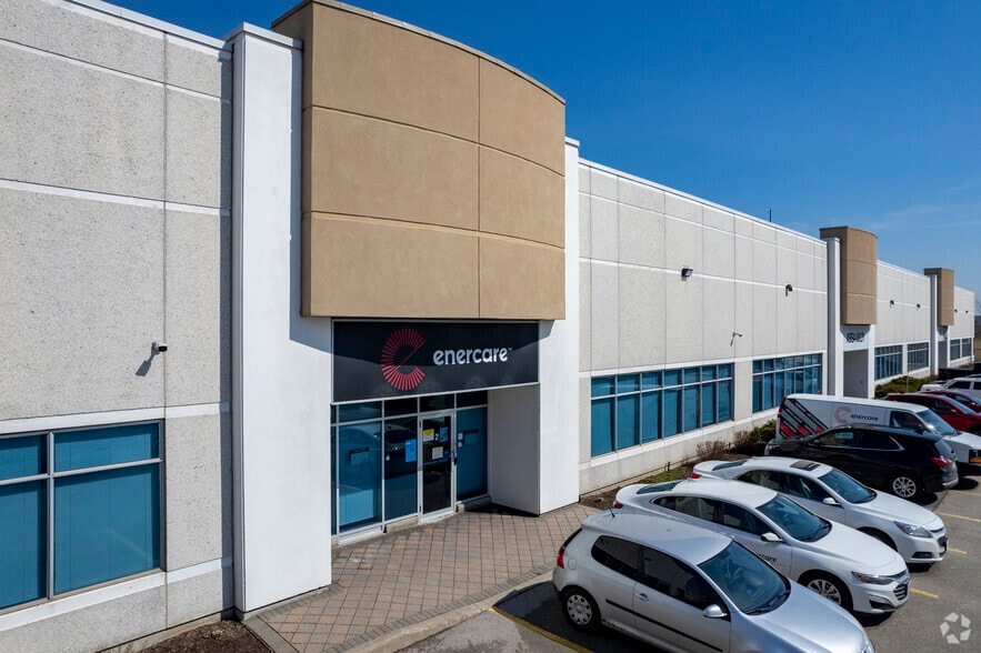 More Photos Of 4020B Sladeview Cres, Mississauga Warehouse For Lease