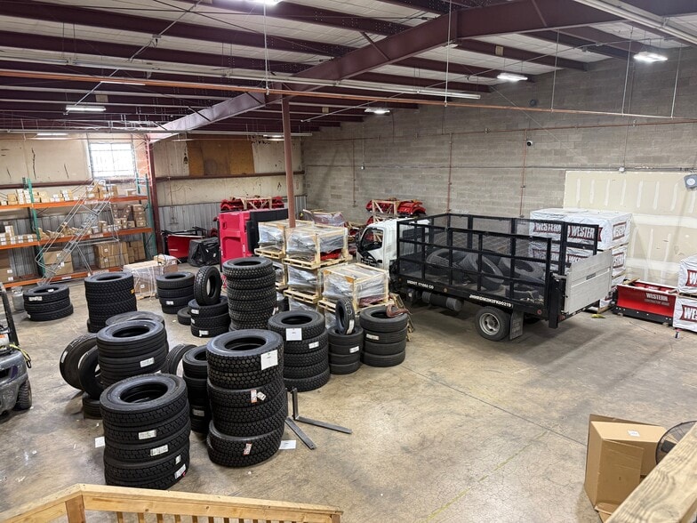 More Photos Of 720-760 Geiger Ct, Colorado Springs Warehouse For Lease