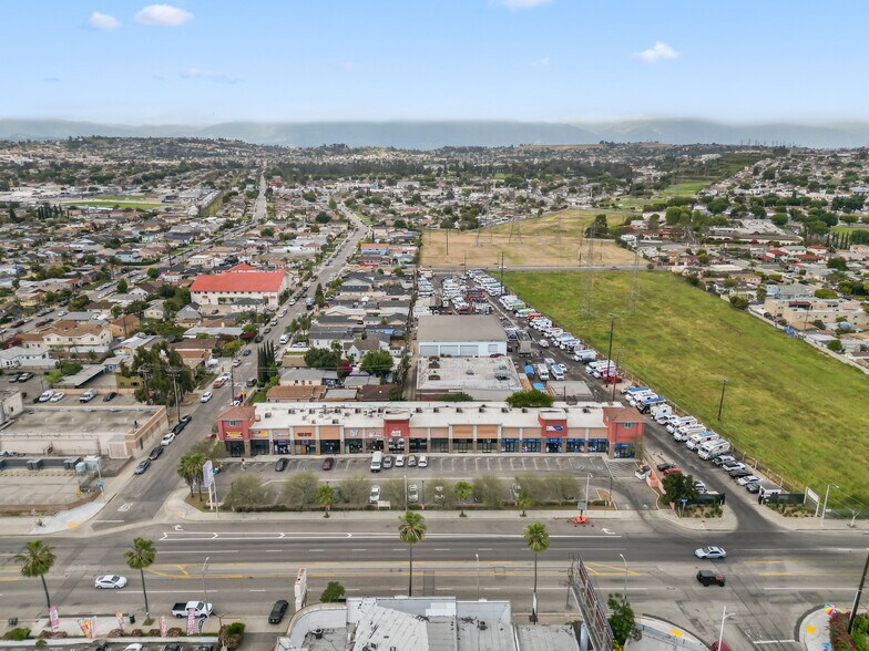 More Photos Of 6201 Whittier Blvd, Los Angeles General Retail For Sale