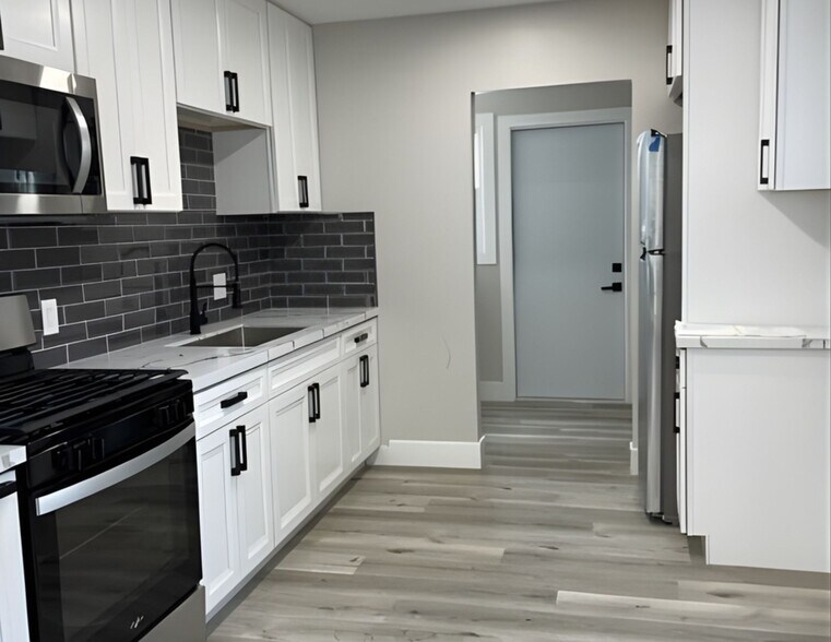 More Photos Of 608 7th St, Imperial Beach Apartments For Sale