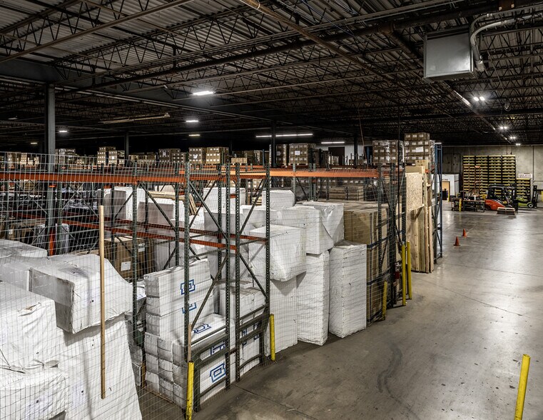 More Photos Of 4310 Stout Field North Dr, Indianapolis Warehouse For Lease