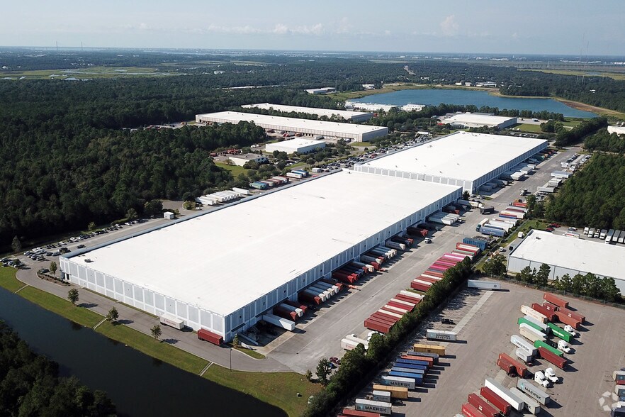 More Photos Of 1980 Technology Dr, Charleston Distribution For Lease
