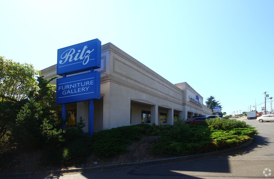 More Photos Of 20423 Highway 99, Lynnwood Freestanding For Sale