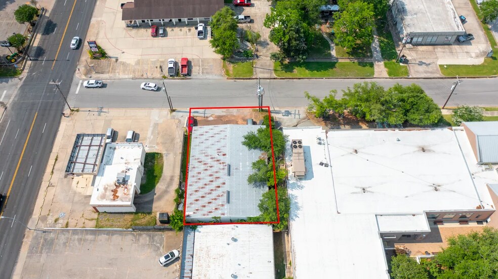 More Photos Of 1212 14th St, Huntsville Storefront For Sale