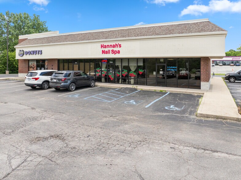 More Photos Of 1554-1556 S Washington St, Crawfordsville Freestanding For Sale