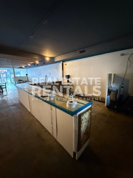 More Photos Of 519 Broad St, Gadsden Storefront For Lease