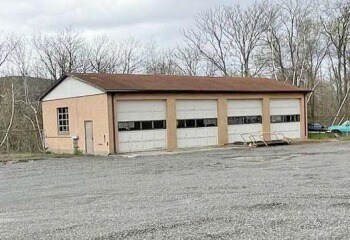 More Photos Of 77 N Market St, Nanticoke Distribution For Lease